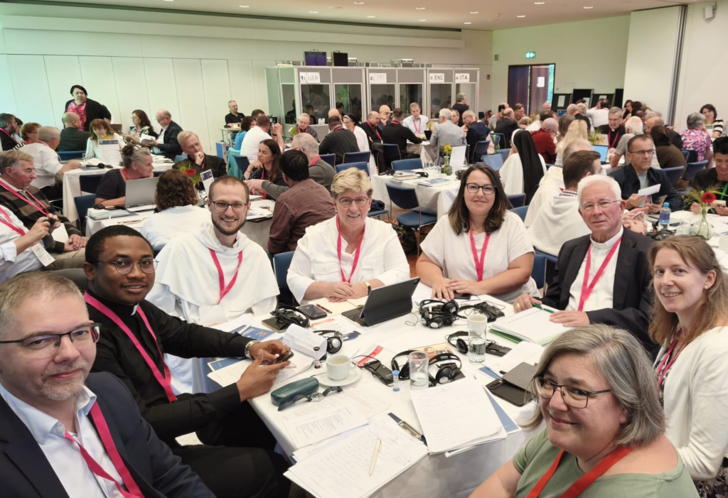 Participação da Equipa Sinodal da CEP no simpósio europeu e desafios futuros